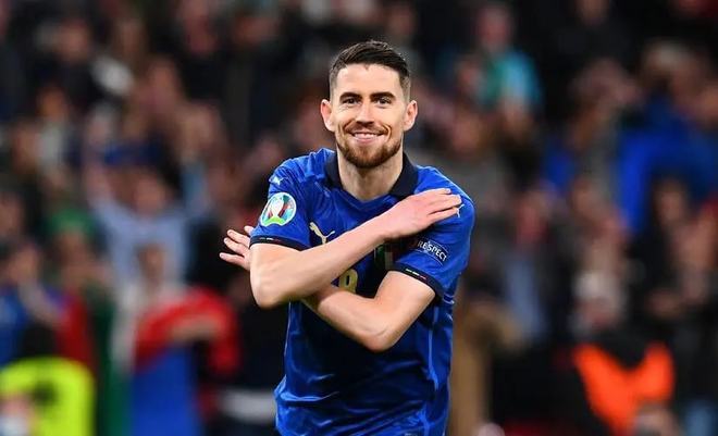 九游网页客户端-今晚欧篮联传出新动向，里昂单刀错失，管理层表态：质疑声仍在，更衣室氛围转暖的简单介绍